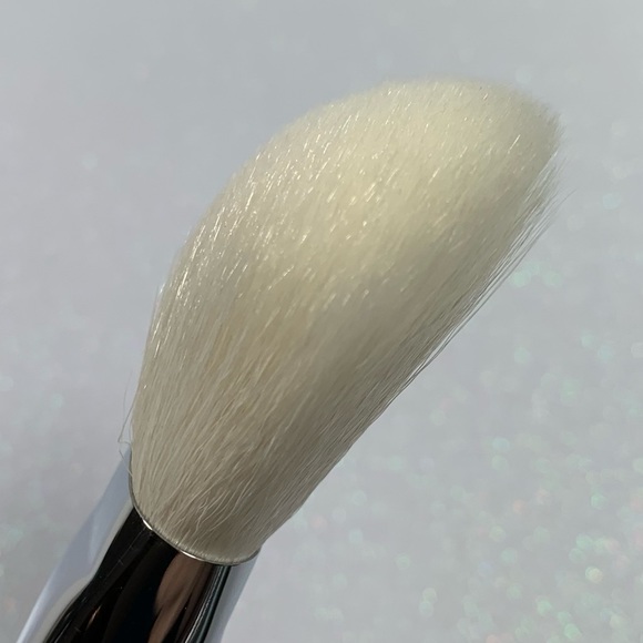 Zoeva 096 Brush - Picture 3 of 9